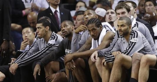 斯基拉：桑托斯在推进内马尔的续约，俱乐部有信心留下他（斯基拉：桑托斯正推动内马尔续约，俱乐部相信能留住他）