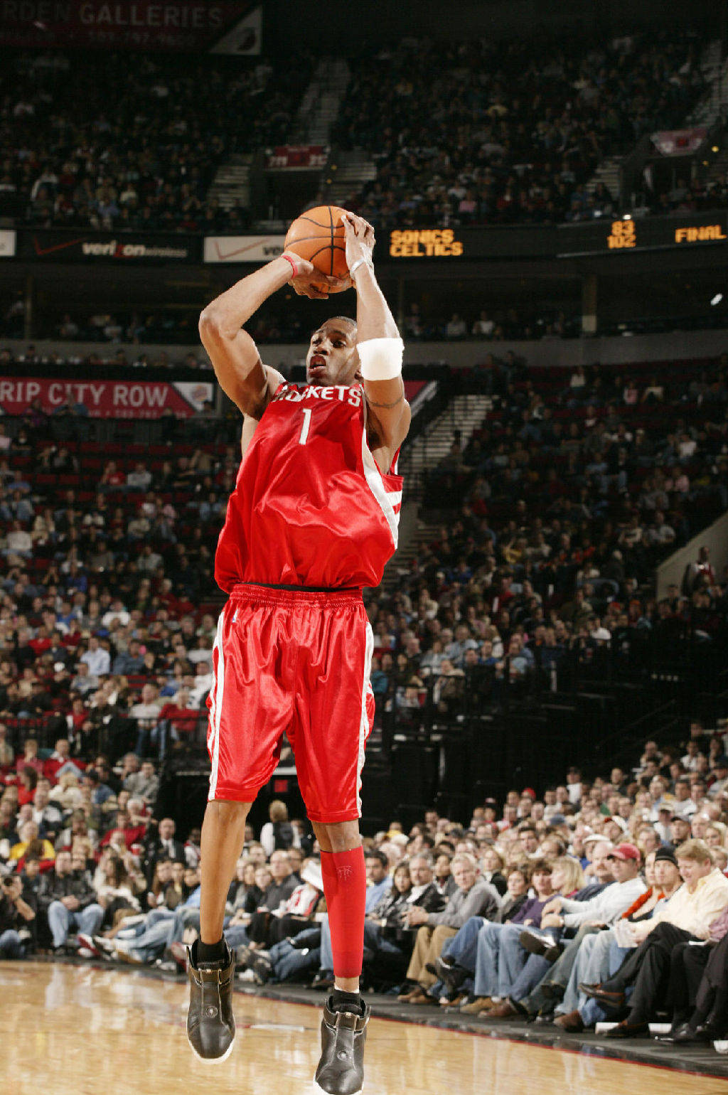 中国足协代表团访问法兰克福俱乐部，双方开展深度交流（中国足协代表团走访法兰克福俱乐部，双方进行深入交流）