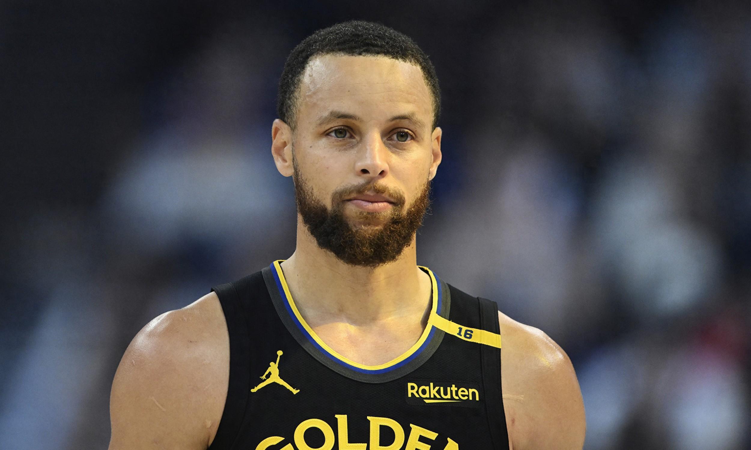 拜仁慕尼黑客场大胜勒沃库森（拜仁慕尼黑客场横扫勒沃库森）