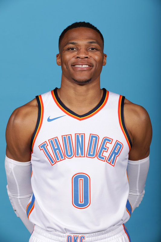 斯基拉：桑托斯在推进内马尔的续约，俱乐部有信心留下他（斯基拉：桑托斯正推动内马尔续约，俱乐部相信能留住他）