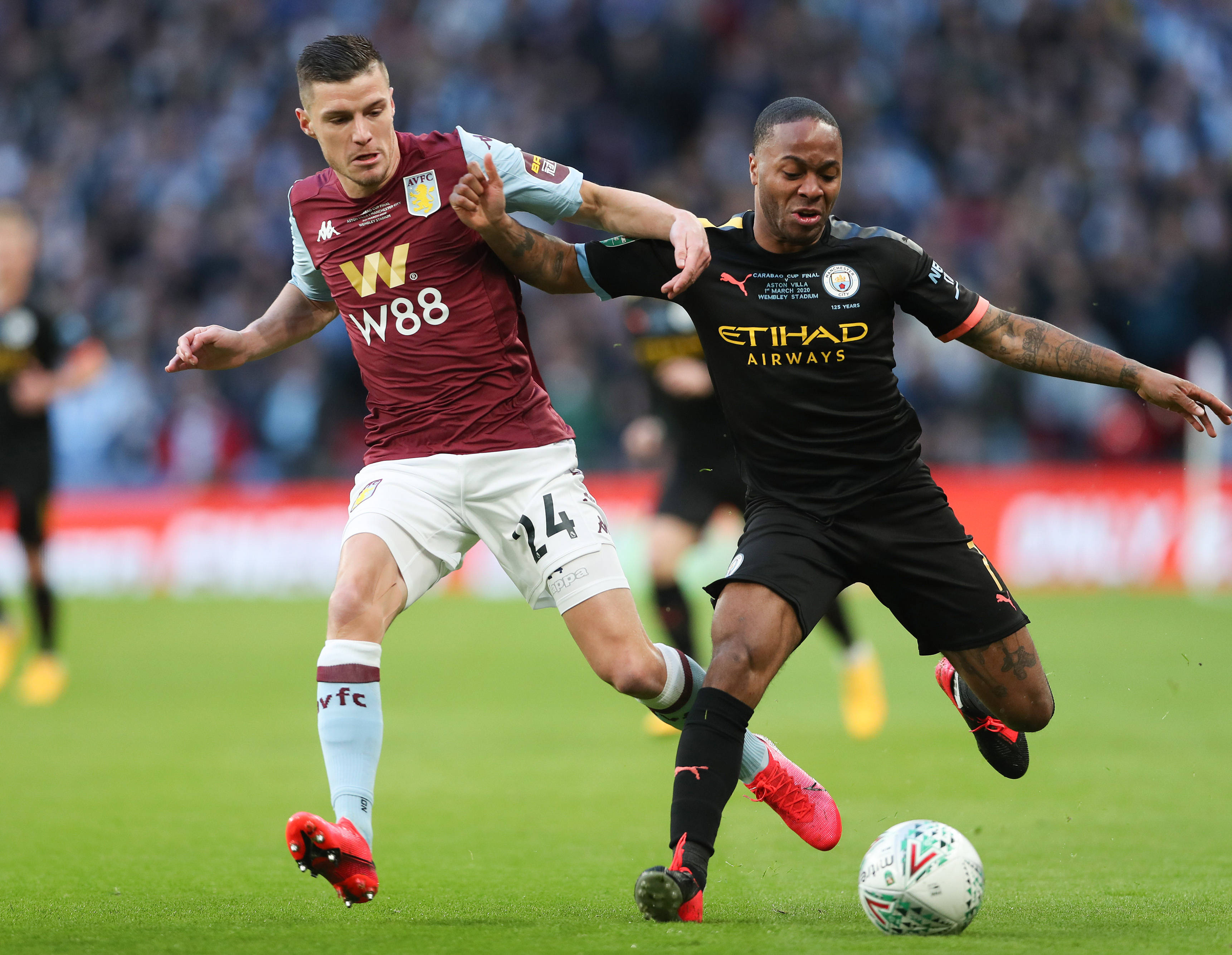 一家人都太美了！瓦妮莎晒与三个女儿圣诞合照：节日快乐（瓦妮莎分享与三女儿的圣诞合影，全家高颜值送上节日祝福）