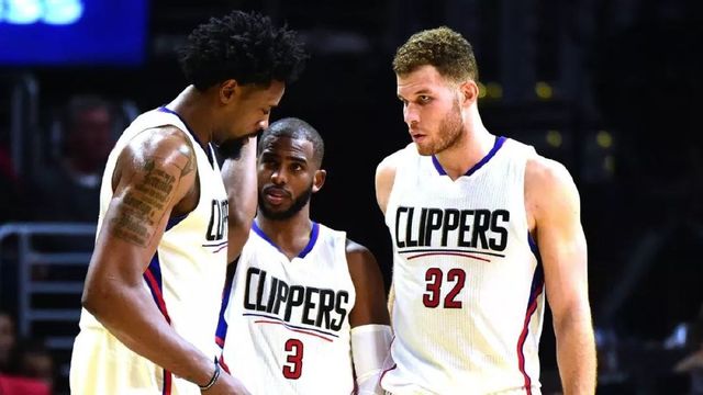 马奎尔：建议废除大部分VAR干预，保留门线技术和越位判罚（马奎尔呼吁取消大部分VAR介入，仅保留门线技术与越位判定）