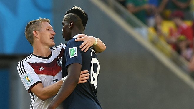 利物浦当地的阿诺德纪念壁画被破坏，记者：工作人员正在修复（利物浦阿诺德纪念壁画遭破坏，记者称修复工作已展开）