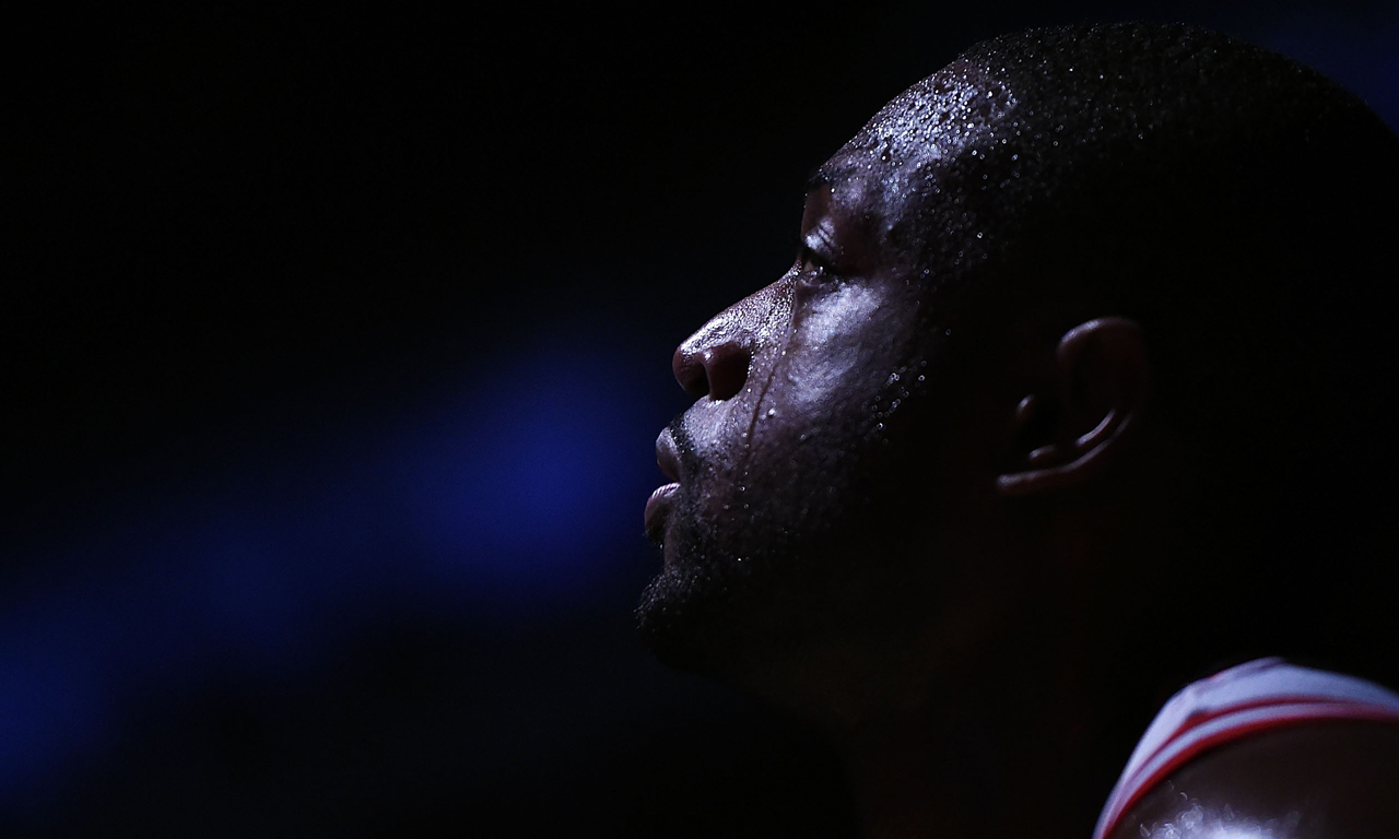 图片报：纳格尔斯曼参加慈善活动，陪基因缺陷兄妹一同攀岩（纳格尔斯曼出席公益活动，陪基因缺陷兄妹体验攀岩）