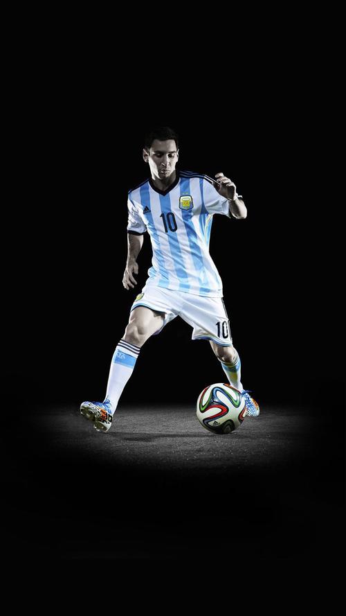 武磊回顾2025：欣慰和幸福的一年，错过了比赛但没错过自己（武磊盘点2025：这一年充满欣慰与幸福，虽缺席比赛却未迷失自我）