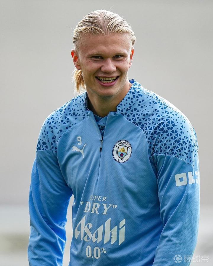 打破魔咒！唐斯赛前摸奖杯仍夺冠 带伤作战12中6贡献16分11板2断（终结魔咒！唐斯赛前触杯仍助队夺冠 带伤12投6中砍16分11板2断）