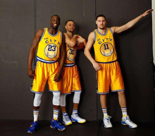 12月5日NBA焦点战：森林狼再遇鹈鹕，詹姆斯带队战猛龙（12月5日NBA焦点对决：森林狼再碰鹈鹕，詹姆斯率队挑战猛龙）