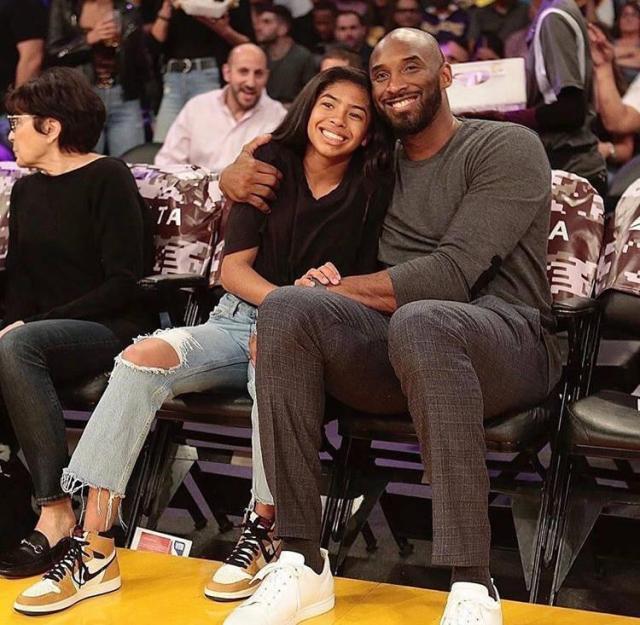 徐正源社媒晒多图告别蓉城：成都，讲不出再见！（徐正源晒多图道别蓉城：成都，再见说不出口）