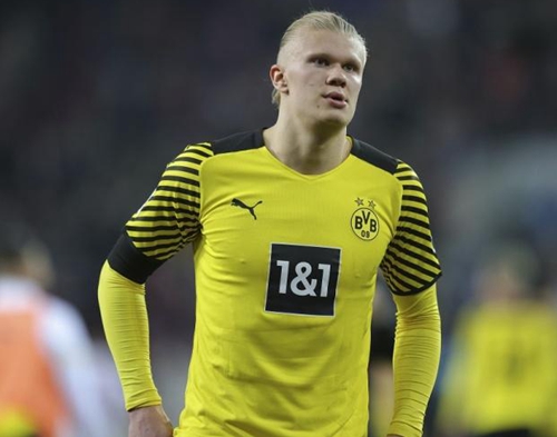 欧冠今夜观赛指南：皇马再遇曼城；多特主场迎战闪耀哥（欧冠今夜看点：皇马再战曼城，多特坐镇主场迎战闪耀哥）