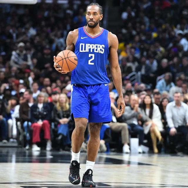 上海女排直落三局淘汰河南女排，朱婷遗憾止步八强（上海女排3-0完胜河南，朱婷遗憾止步八强）