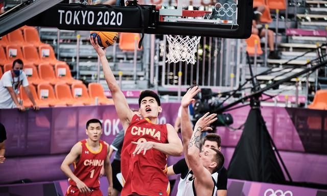 电讯报：为提前适应与减少转会支出，切尔西选择提前买下萨尔（电讯报：为降转会支出并加速适应，切尔西提前签下萨尔）