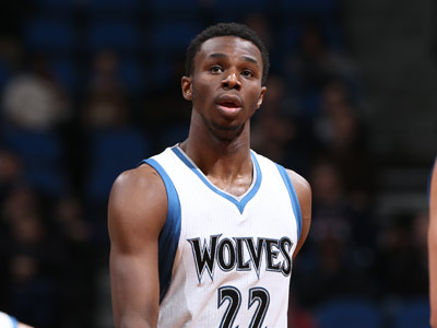 浓眉：小内姆哈德能做出正确的判断和决策 能满足你对控卫的期望（浓眉盛赞小内姆哈德：判断与决策到位，符合理想控卫标准）