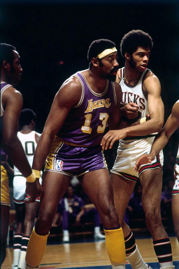 出战洛城德比！快船球星哈登明日复出对阵湖人（洛城德比上演：哈登明日复出领衔快船对决湖人）