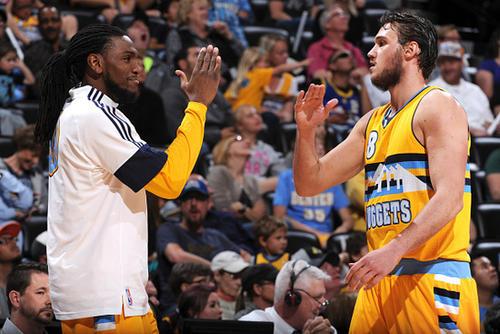 看国米的球也就从11／12赛季开始，最开始一直用...（我从11／12赛季才开始看国米，最初一直用...）