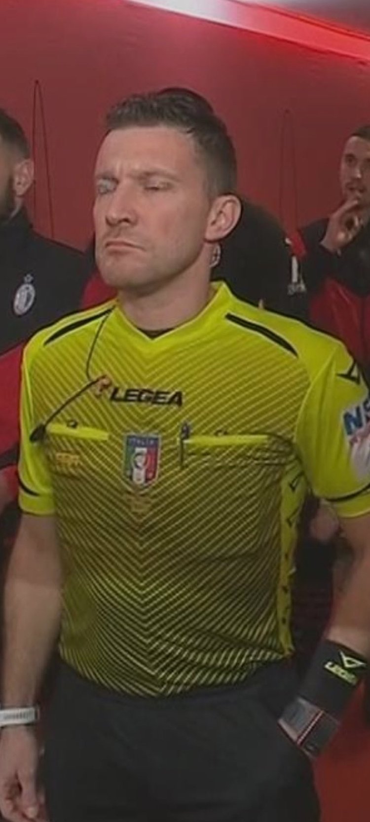 穷追猛打！哈特强攻得手打进加罚 7中7砍下18分率队扩大优势（强势爆发！哈特打成2+1，7投7中砍下18分助队扩大优势）