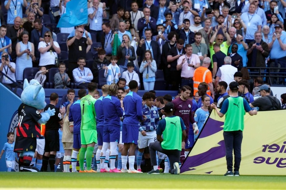 早报：米兰双雄均无缘意超杯决赛（早讯：AC米兰与国际米兰均无缘意大利超级杯决赛）